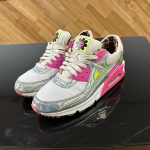 Nike Air Max 90 LX Laser Fuchsia/Illusion Green CQ2559 100 Wmns Size 9.5